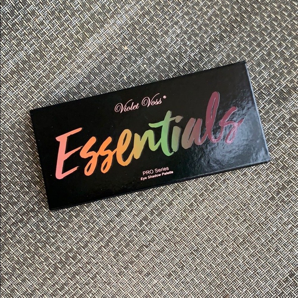 Violet Voss Eyeshadow Palette